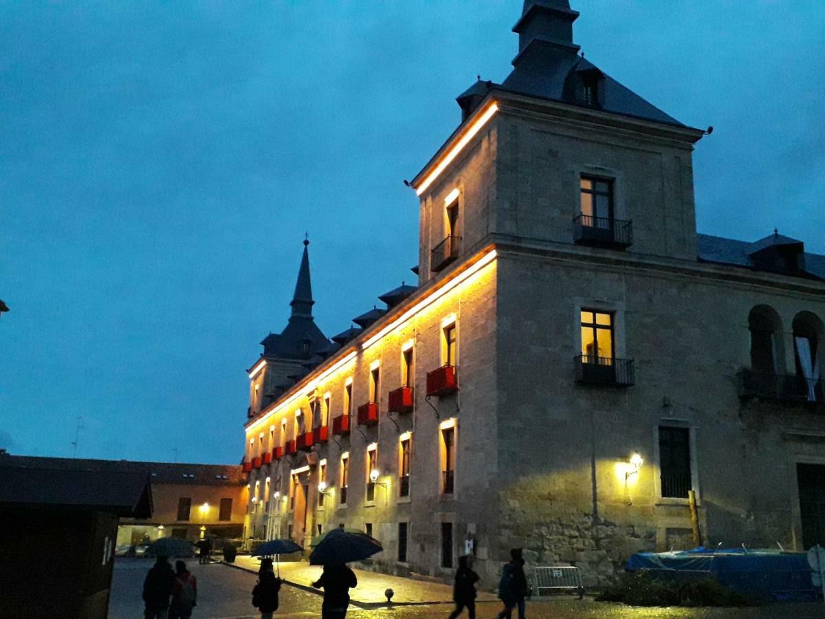 Hotel Villa De Lerma Exteriör bild